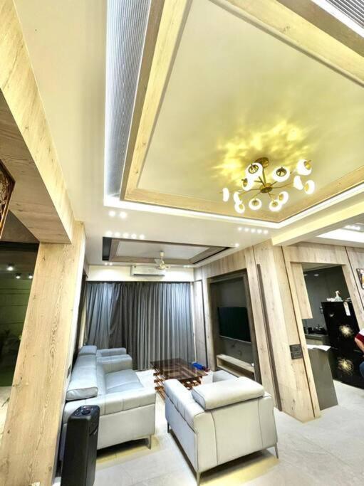 The Luxury Villa Лонавала Екстериор снимка