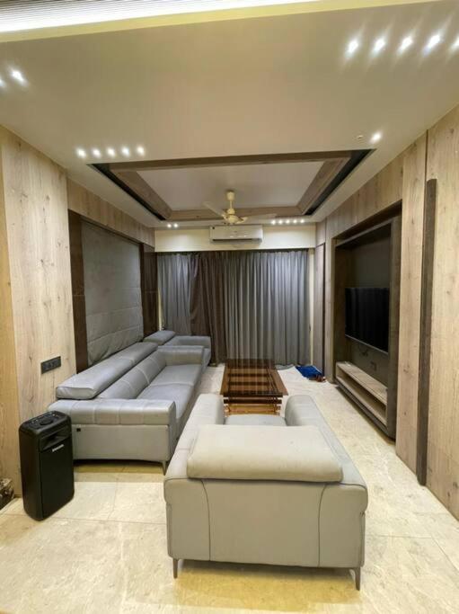 The Luxury Villa Лонавала Екстериор снимка