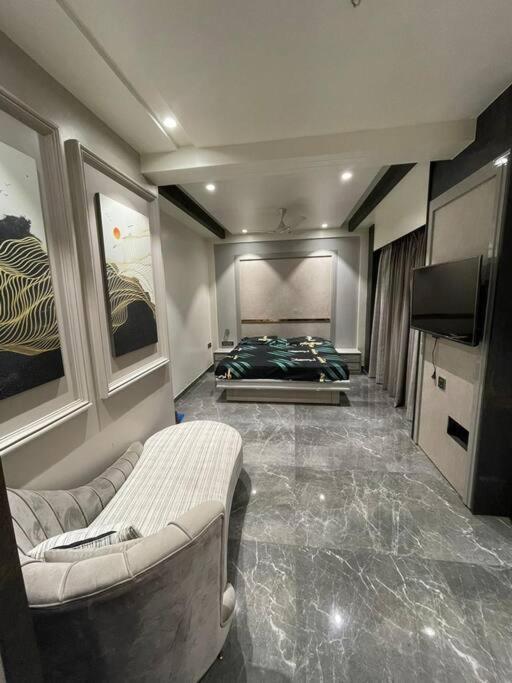 The Luxury Villa Лонавала Екстериор снимка